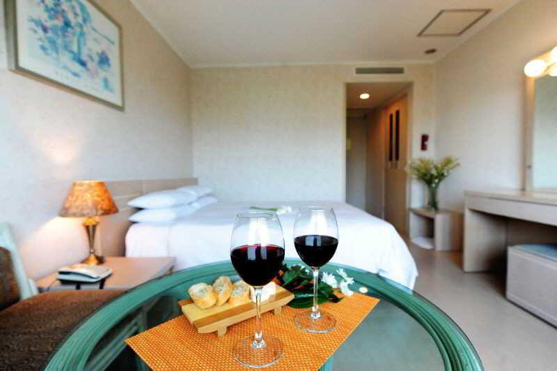 Bloom Hotel 3*