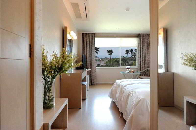 Hotel Bloom 3*