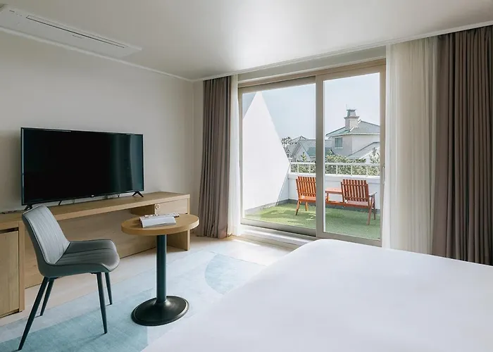 Bloom Hotel