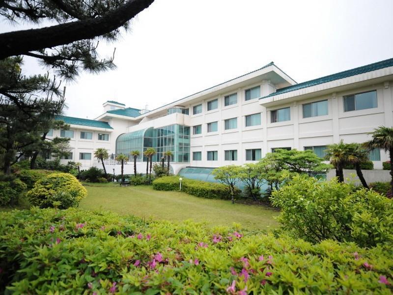 Bloom Hotel 3*